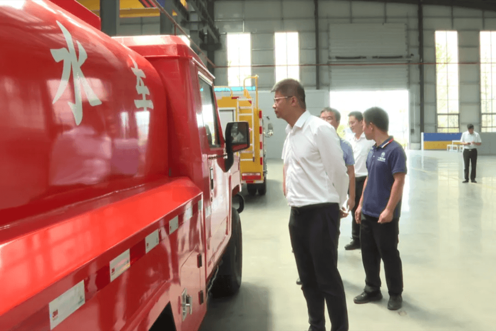 Deputy Secretary of Danjiangkou Municipal Party Committee, Mayor Wu Xiaokai visits Yizhuan 2 People visit Yizhuan