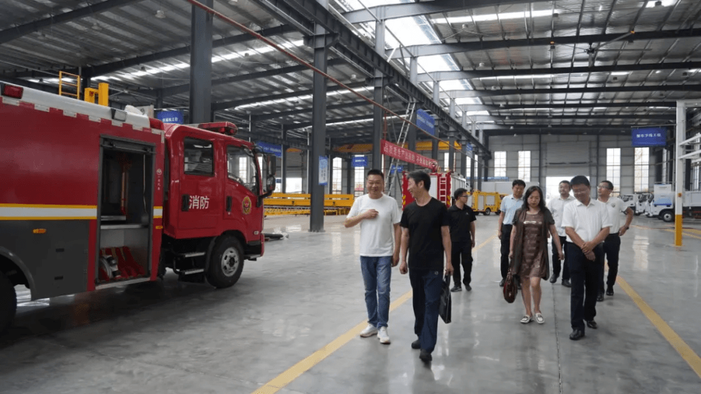 People visit Yizhuan