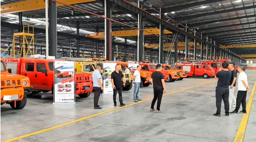 Dealer Delegation Visits Yizhuan Fire & Emergency Rescue Product Workshop 1 Yizhuan Fire & Emergency Rescue Product
