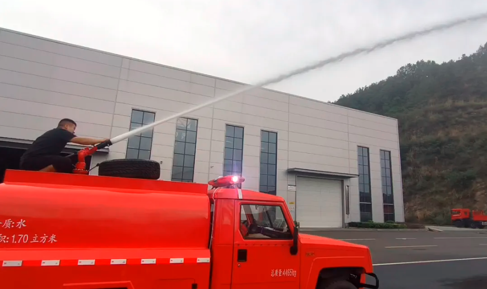 Dealer Delegation Visits Yizhuan Fire & Emergency Rescue Product Workshop 3 Yizhuan Fire & Emergency Rescue Product